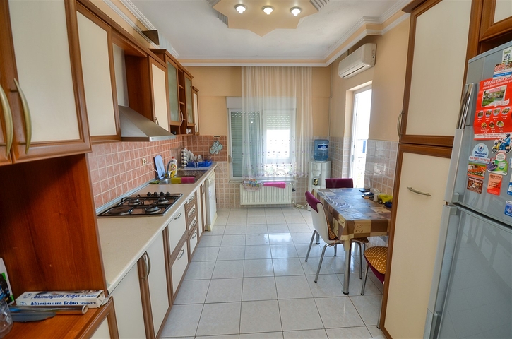 Wohnung mit 5+2 Grundrissen im Stadtteil Yesilbahce - Antalya 