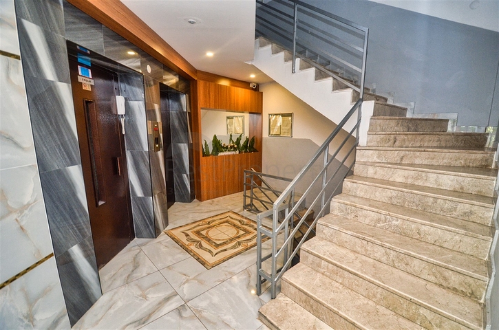 Wohnung mit 5+2 Grundrissen im Stadtteil Yesilbahce - Antalya 