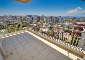 Wohnung mit 5+2 Grundrissen im Stadtteil Yesilbahce - Antalya 