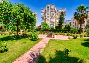 Wohnung mit 5+2 Grundrissen im Stadtteil Yesilbahce - Antalya 