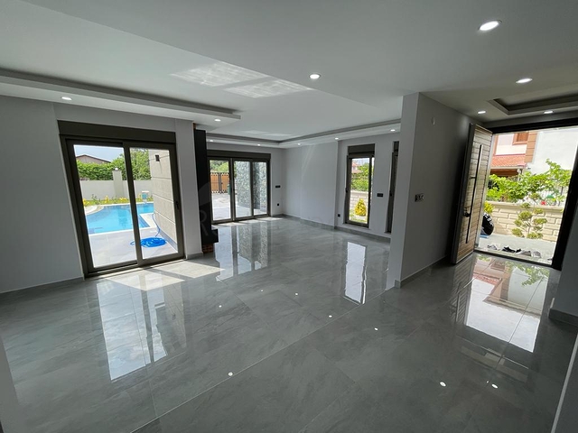 Villa mit 5+1 Pool in Belek - Antalya