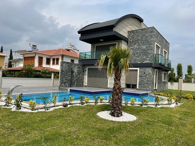 Villa mit 5+1 Pool in Belek - Antalya