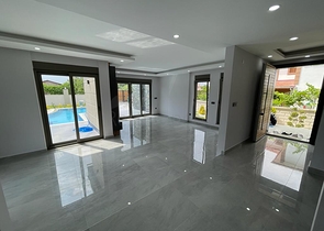 Villa mit 5+1 Pool in Belek - Antalya