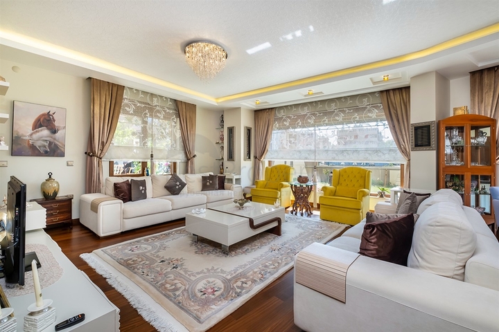 Wohnung mit 7+2 Grundrissen in der Wohngegend Çaglayan - Antalya  Wohnung mit 7+2 Grundrissen in der Wohngegend Çaglayan - Antalya