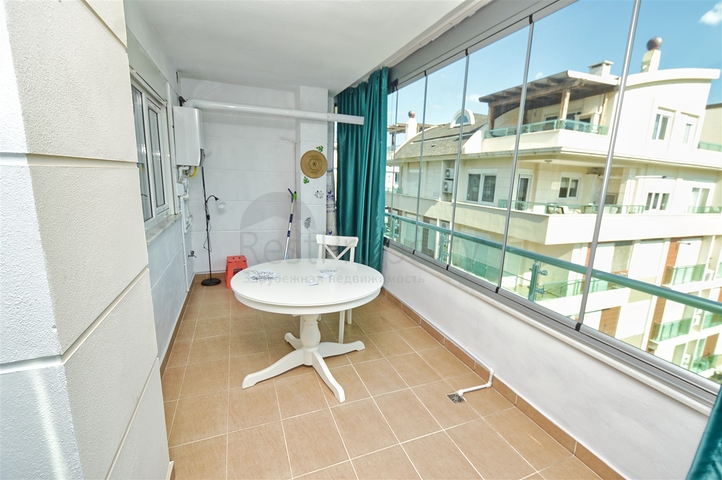 Wohnung 3+1 Duplex im Wohnbezirk Liman - Antalya 