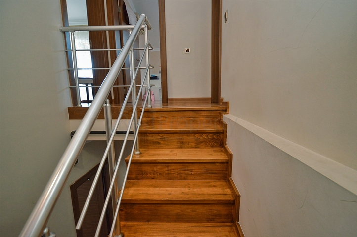 Wohnung 3+1 Duplex im Wohnbezirk Liman - Antalya 