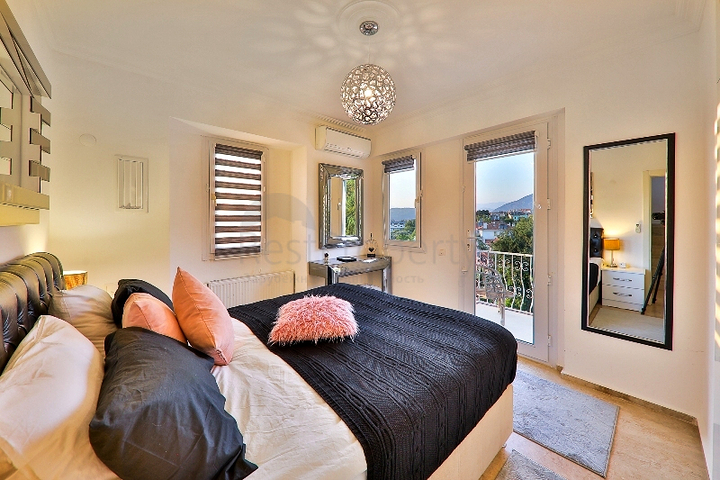 Villa mit 5+1 Pool in Fethiye 