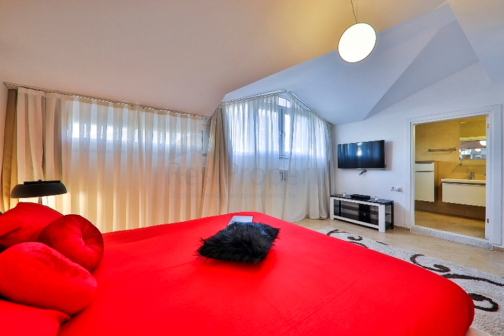 Villa mit 5+1 Pool in Fethiye 