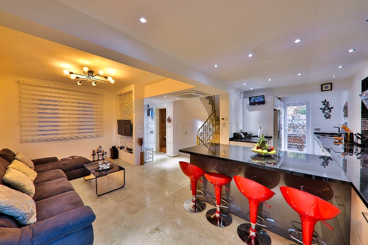 Villa mit 5+1 Pool in Fethiye 