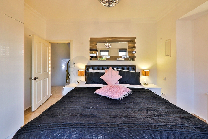 Villa mit 5+1 Pool in Fethiye 