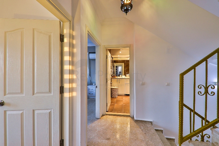 Villa mit 5+1 Pool in Fethiye 