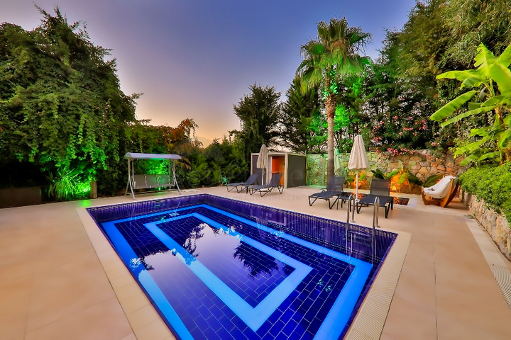 Villa mit 5+1 Pool in Fethiye 