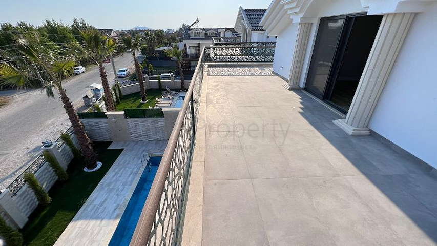 5+1 unmöblierte Villa in Fethiye 