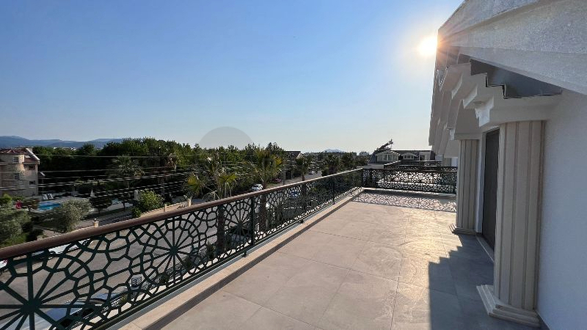 5+1 unmöblierte Villa in Fethiye 