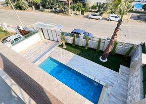 5+1 unmöblierte Villa in Fethiye 