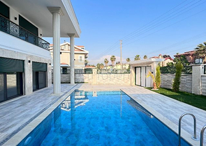 5+1 unmöblierte Villa in Fethiye 