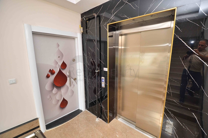 Geräumige 3+1-Wohnung im Zentrum von Antalya