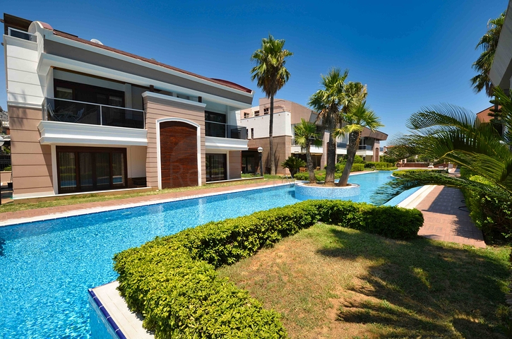 Luxusvillen mit 5+2 Grundrissen in Sarysu - Antalya  Luxusvillen mit 5+2 Grundrissen in Sarysu - Antalya