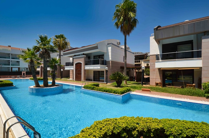 Luxusvillen mit 5+2 Grundrissen in Sarysu - Antalya  Luxusvillen mit 5+2 Grundrissen in Sarysu - Antalya