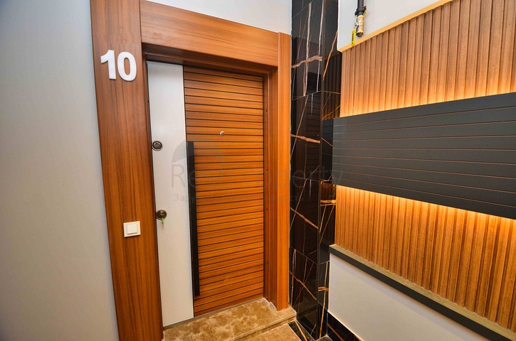 4+1 Wohnungen im Zentrum von Antalya 