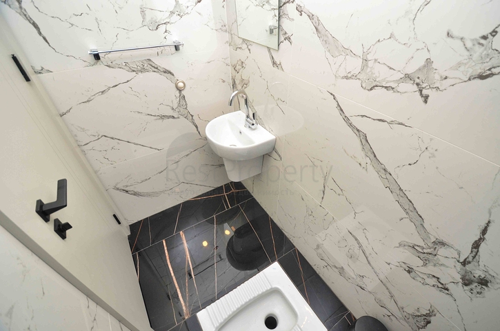 4+1 Wohnungen im Zentrum von Antalya 