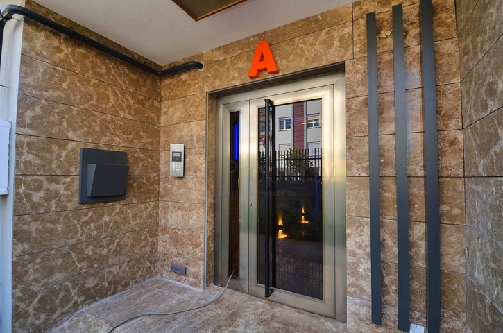 4+1 Wohnungen im Zentrum von Antalya 