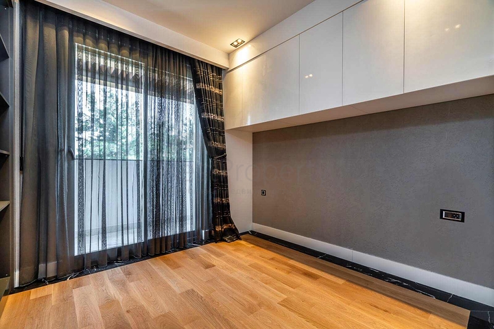 Geräumige Villa mit 6+1 Grundriss in der Region Doshemealty - Antalya 