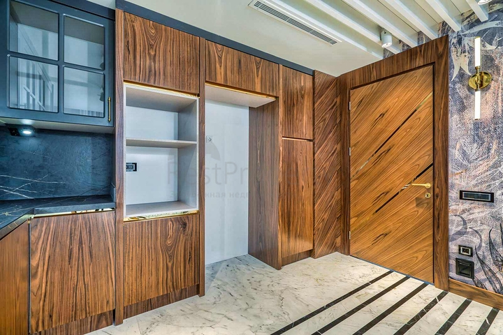 Geräumige Villa mit 6+1 Grundriss in der Region Doshemealty - Antalya 