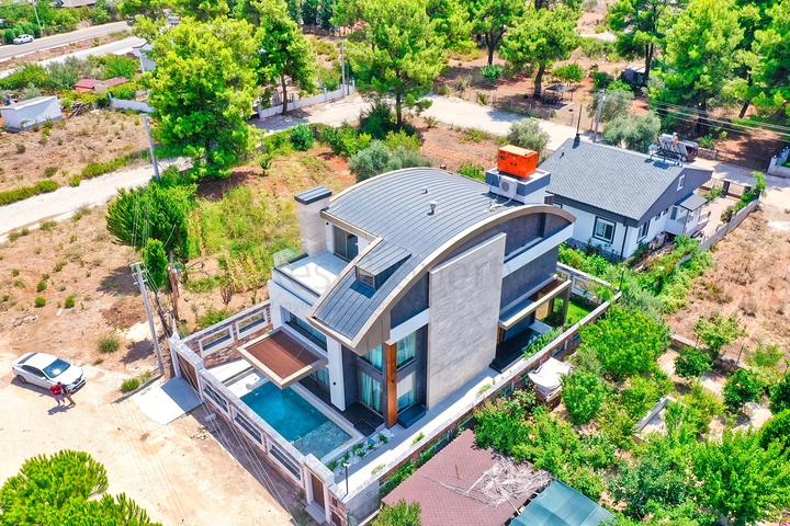 Geräumige Villa mit 6+1 Grundriss in der Region Doshemealty - Antalya 