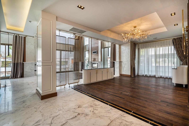 Geräumige Villa mit 6+1 Grundriss in der Region Doshemealty - Antalya 