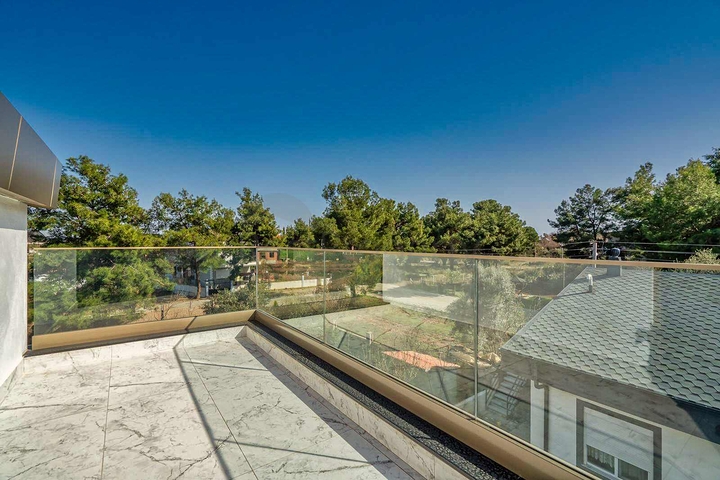 Geräumige Villa mit 6+1 Grundriss in der Region Doshemealty - Antalya 