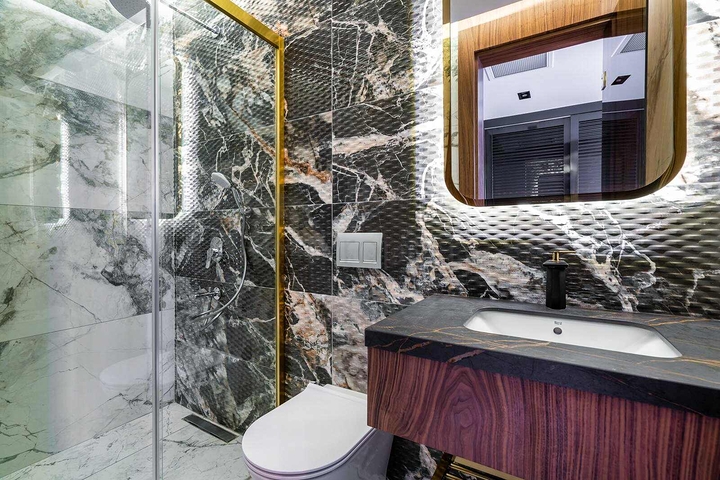 Geräumige Villa mit 6+1 Grundriss in der Region Doshemealty - Antalya 