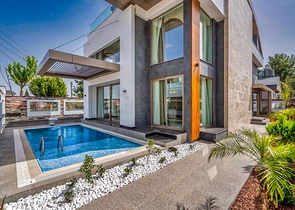 Geräumige Villa mit 6+1 Grundriss in der Region Doshemealty - Antalya 