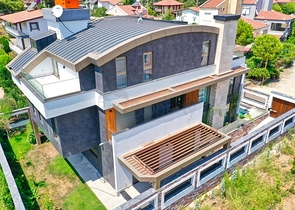 Geräumige Villa mit 6+1 Grundriss in der Region Doshemealty - Antalya 
