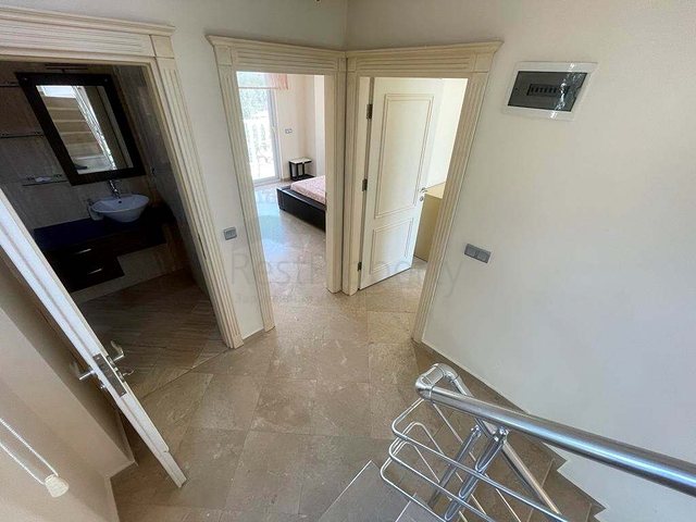 320 m2 große 3+1-Villa in Belek