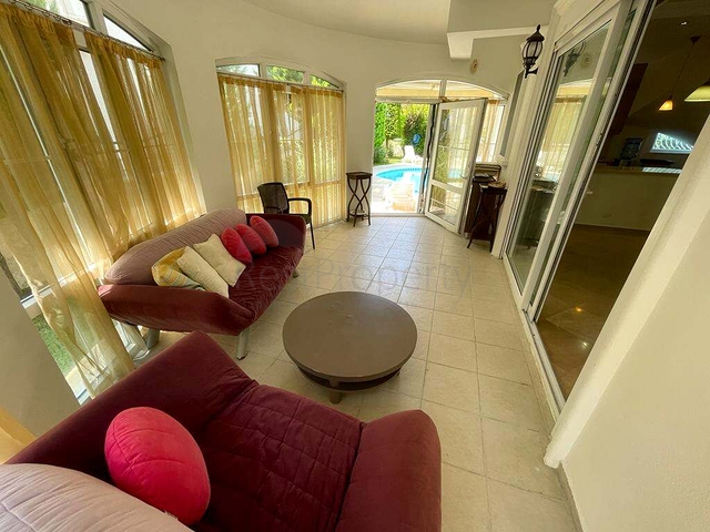 320 m2 große 3+1-Villa in Belek