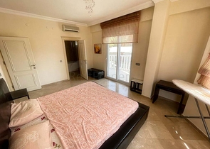 320 m2 große 3+1-Villa in Belek