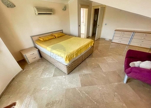 320 m2 große 3+1-Villa in Belek