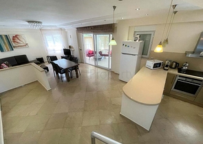 320 m2 große 3+1-Villa in Belek