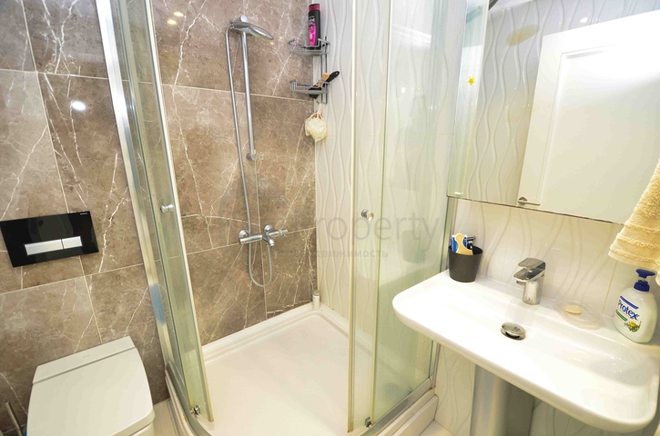 Wohnung mit 5+1 Grundriss in der Wohngegend Lara - Antalya 