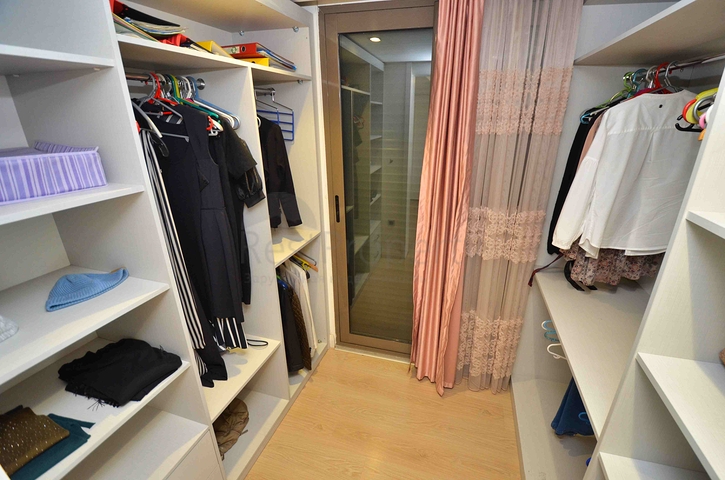 Wohnung mit 5+1 Grundriss in der Wohngegend Lara - Antalya 