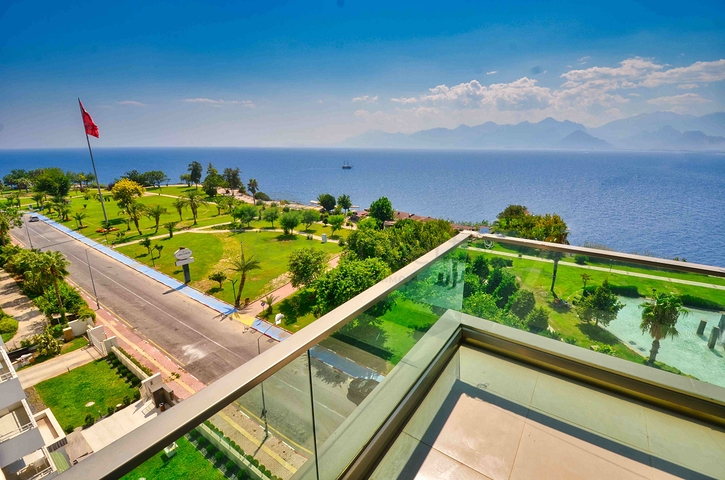 Wohnung mit 5+1 Grundriss in der Wohngegend Lara - Antalya 