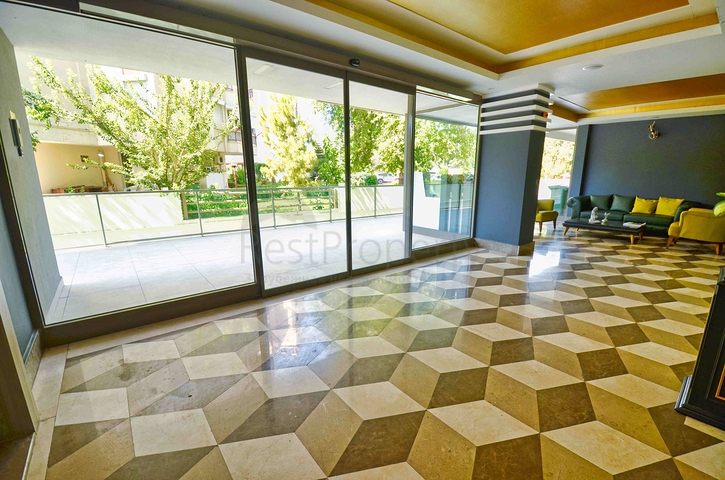 Wohnung mit 5+1 Grundriss in der Wohngegend Lara - Antalya 