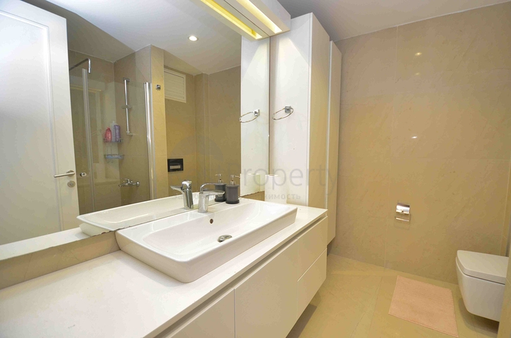 Wohnung mit 5+1 Grundriss in der Wohngegend Lara - Antalya 