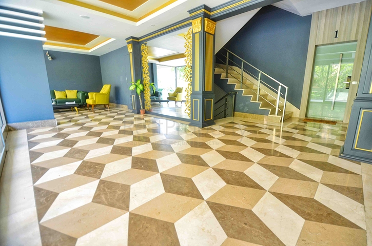 Wohnung mit 5+1 Grundriss in der Wohngegend Lara - Antalya 