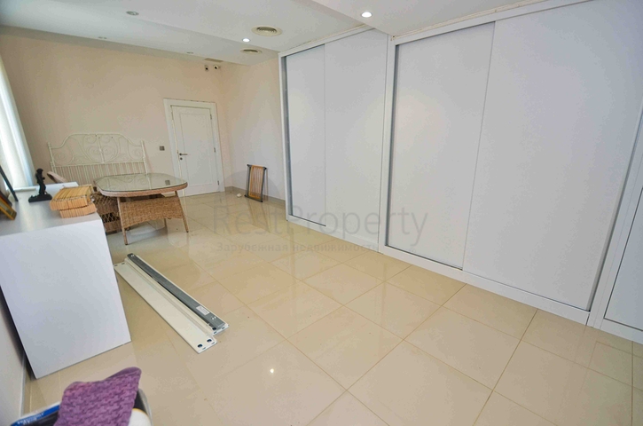 Wohnung mit 5+1 Grundriss in der Wohngegend Lara - Antalya 