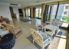 Wohnung mit 5+1 Grundriss in der Wohngegend Lara - Antalya 