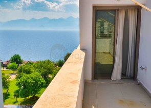Wohnung mit 5+1 Grundriss in der Wohngegend Lara - Antalya 