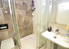 Wohnung mit 5+1 Grundriss in der Wohngegend Lara - Antalya 