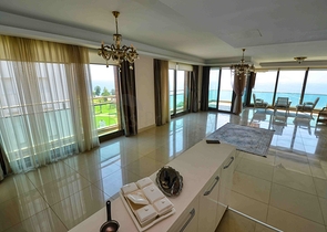 Wohnung mit 5+1 Grundriss in der Wohngegend Lara - Antalya 